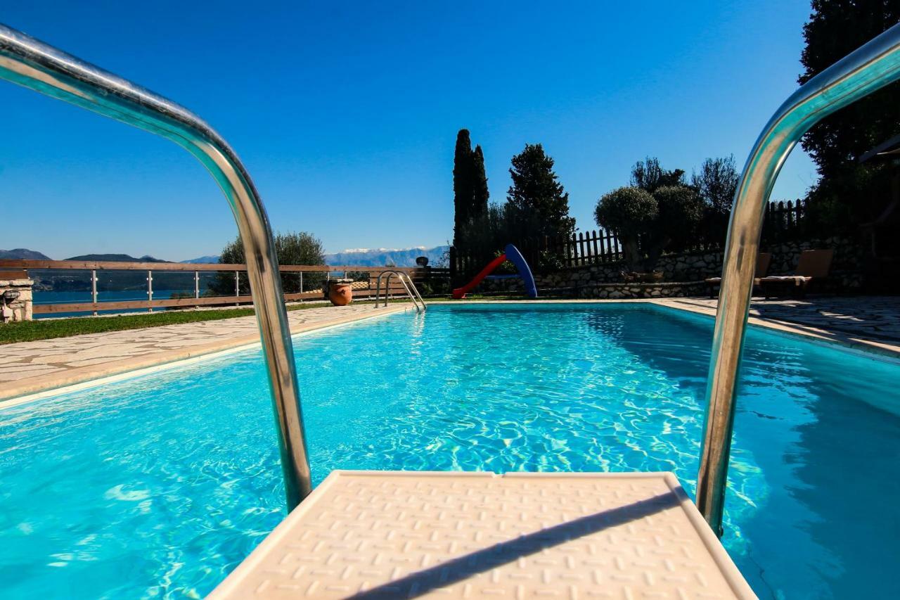 Villa Summer Breeze Nikiana Exterior foto